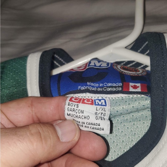 DALLAS STARS NHL JERSEY ( BOY SZ L) - Picture 3 of 4